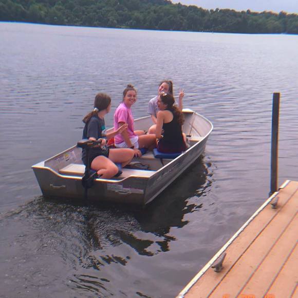 Meet your Posher, Jen - Picture 1 of 1